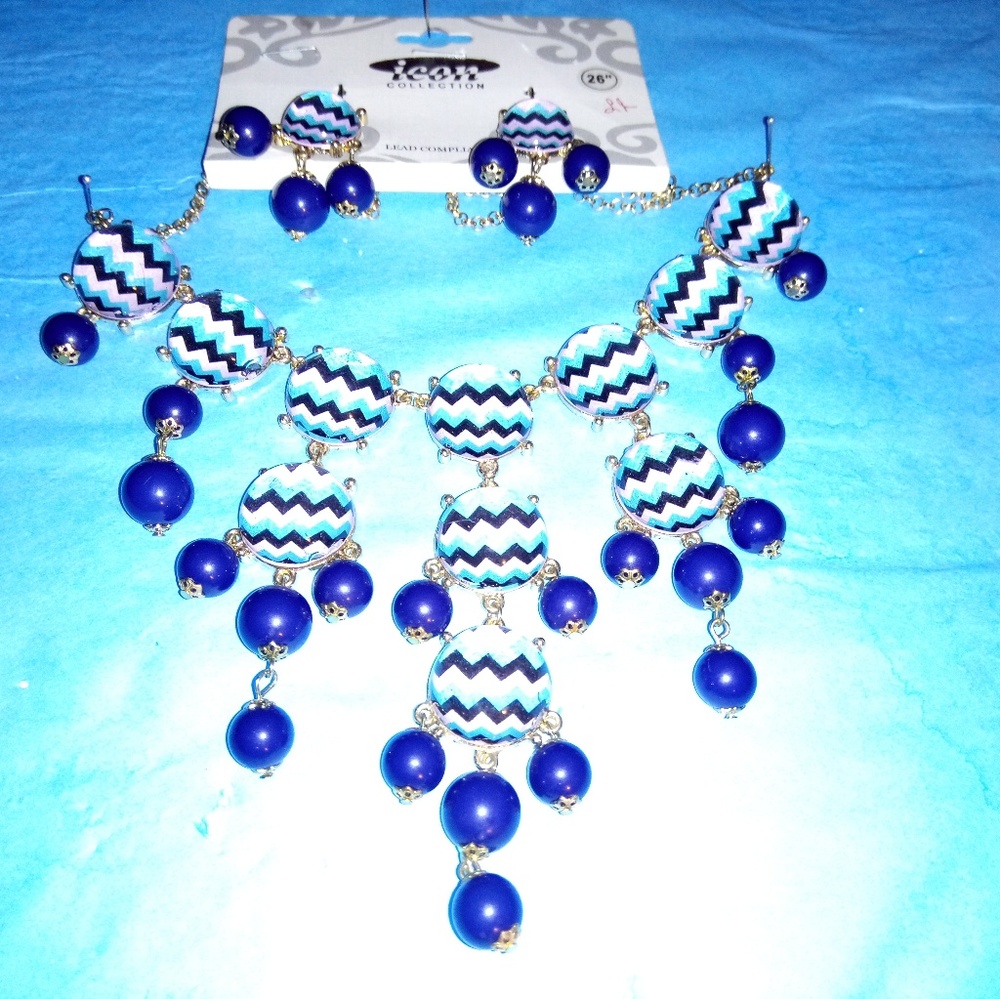 🆕 Necklace & earring set💠 chevron pattern - Picture 4 of 4